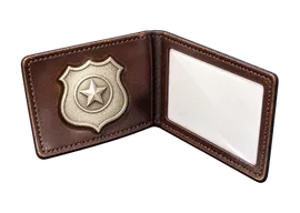 Cartera con placa de policía