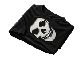 Camiseta de rito satánico