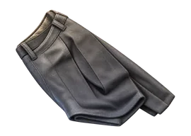 Pantalones/falda gris